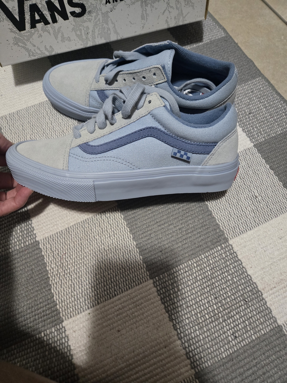 Vans Old Skool Low Top Sneakers in Light Blue - Women's 7.5, Men's 6 - Picture 4 of 7